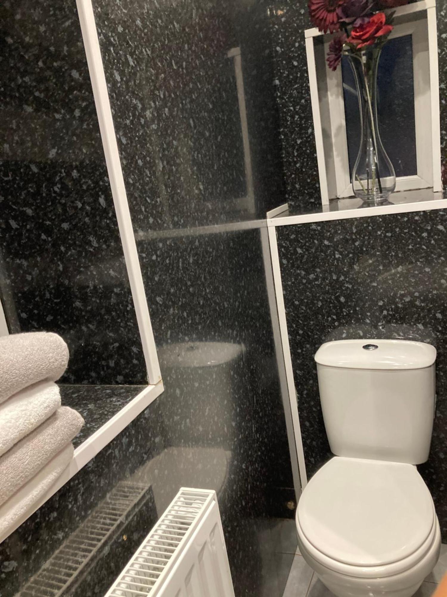 3 Bed Town House Llandeilo Carmarthenshire别墅 外观 照片