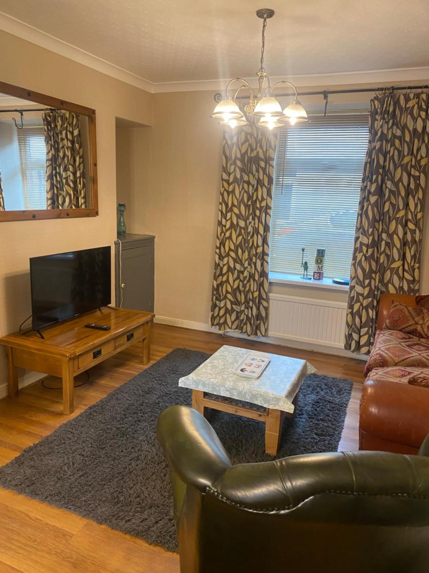 3 Bed Town House Llandeilo Carmarthenshire别墅 外观 照片